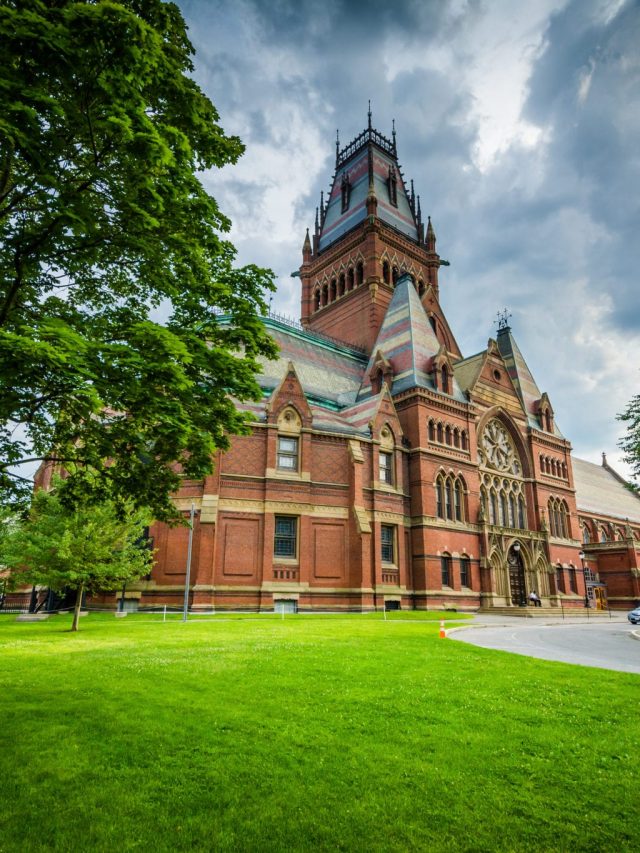 10 Best Ranked Colleges In The Us